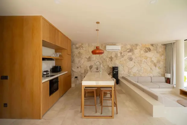 Ohana Villa, photograph 4 of 7